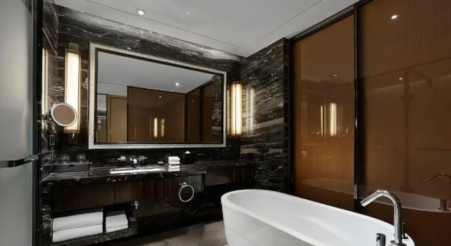 Двухместный номер Deluxe Hilton Zhongshan Downtown