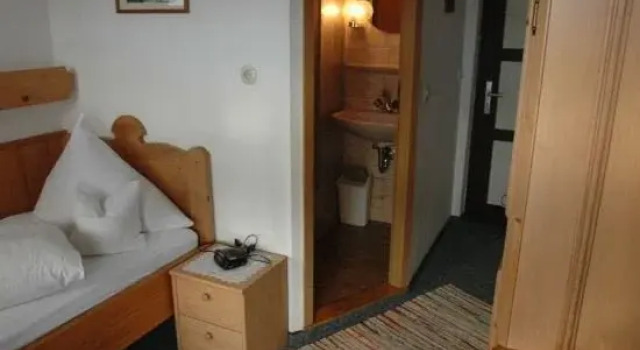 Gasthof Inzeller Hof, Varaa Hotelli Hotellit Baijeri pysäköinnillä, Pysäköinti