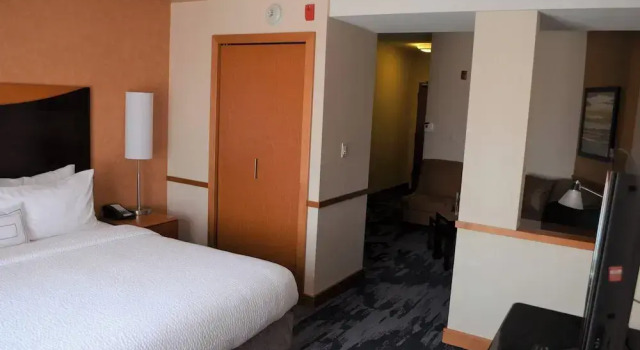 Люкс Fairfield Inn & Suites by Marriott Sault Ste. Marie