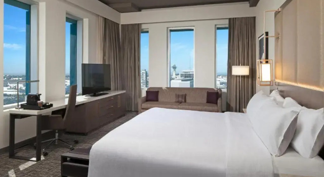 Двухместный номер Superior H Hotel Los Angeles, Curio Collection By Hilton