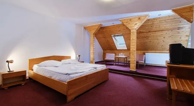 Turnu, Rezerwuj Hotel Călimăneşti 