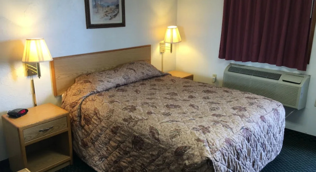 Номер Standard Umatilla Inn & Suites
