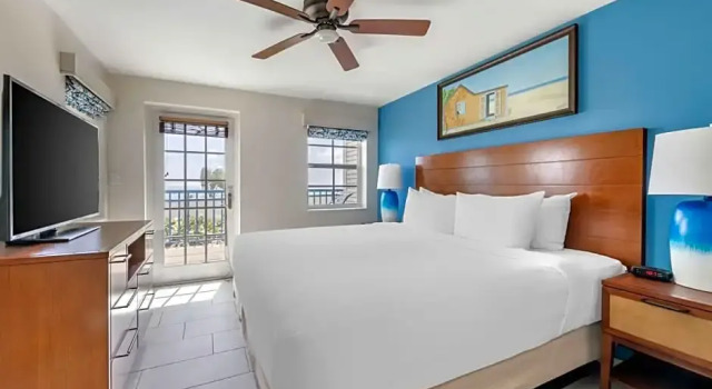 Двухместный люкс c 1 комнатой с видом на океан Hilton Vacation Club Flamingo Beach Sint Maarten