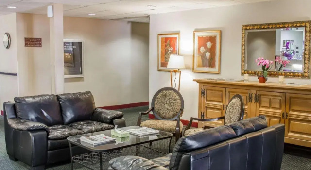 Ramada Inn Longview, Забронировать Отель Лонгвью Вашингтон