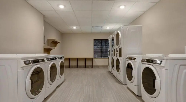 Staybridge Suites Overland Park - Kansas City S, Book Hotel Overland Park Kansas