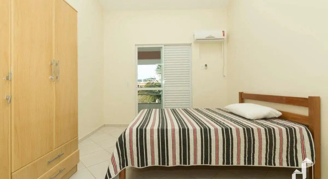 Casa Com 03 Dormitórios Perfeita Para Você E Sua Família