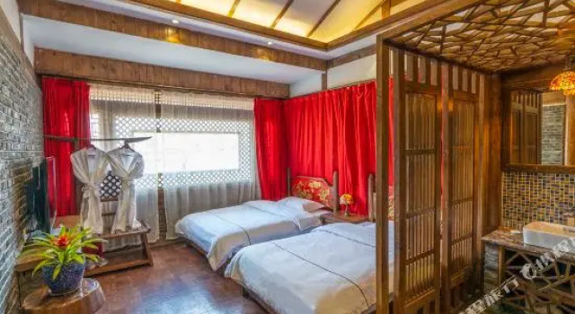 Dayetang Private Shangpin Inn (Lijiang), Забронировать Отель Лицзян Юньнань, рядом с Улица Сквер-стрит Древнего города Даянь