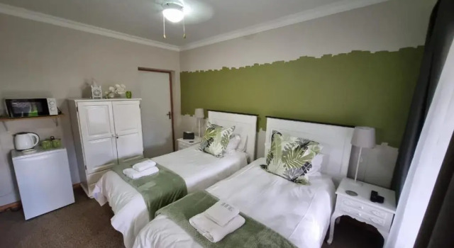Двухместный номер Standard с видом на сад Longtom Farm Guesthouse