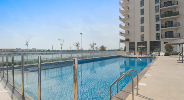 Апартаменты 1BR Near Yas Marina w Building Pool hot tub