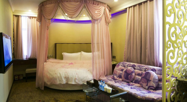 Shenzhen Sunisland Holiday Hotel, Guomao Shopping Center, Rezerwuj Hotel Hotele w Shenzhen z parkingiem, Parking