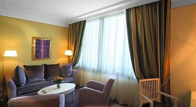 Полулюкс Hôtel Princesse Flore