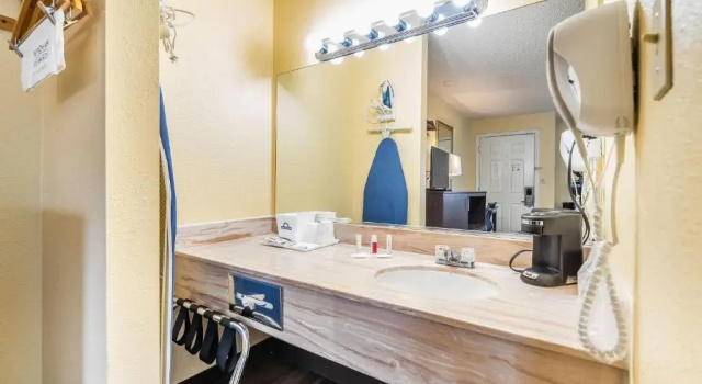 Люкс Days Inn by Wyndham Federal Way