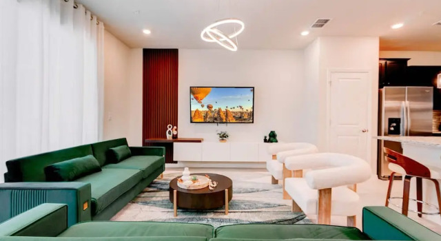 1259 Modern 5BD Family Home For Your Vacation