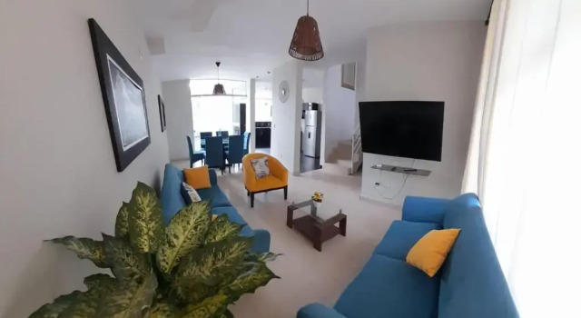 Hermoso Chalet en la ciudad de Tarapoto con 3 dormitorios, ideal para familias o grupo de amigos, hasta 6 personas, Book Chalet Cottages in San Martin, Cottage