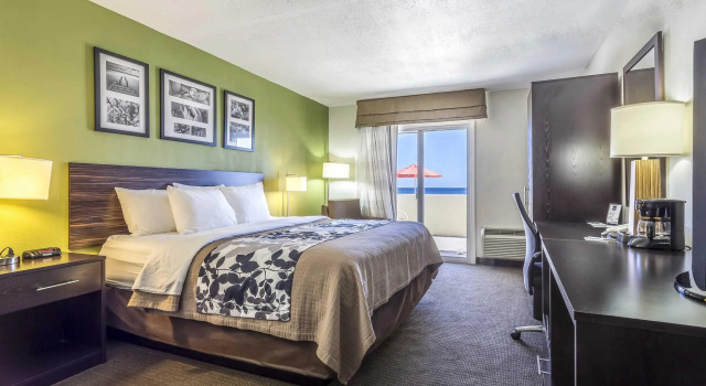 Номер Standard с видом на залив Sleep Inn Orange Beach