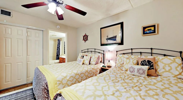 4400 Gulf Blvd Condo Unit 305 2 Bedrooms 2 Bathrooms Condo, Buchen Sie Ferienwohnung Padre Island USA
