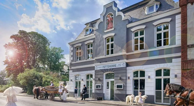 Stuckhotel Fettehenne
