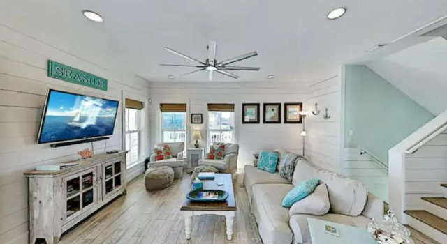 Steps to The Beach! Beautiful 4 BDRM 5 Bath Home W/Pool & Hot Tub