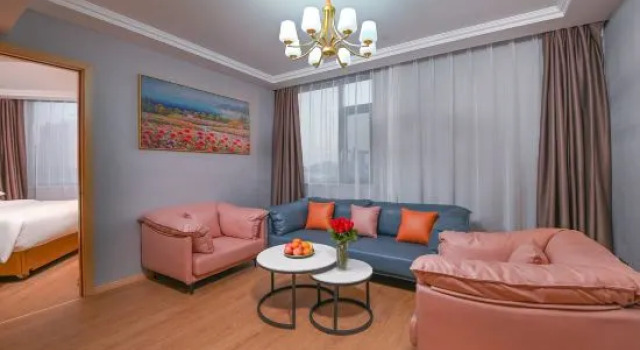 Standard Suite Vienna Hotel (Wangjiang Leiyang Road Branch)