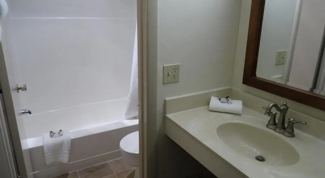 Четырёхместный номер Standard Bird-in-Hand Family Inn