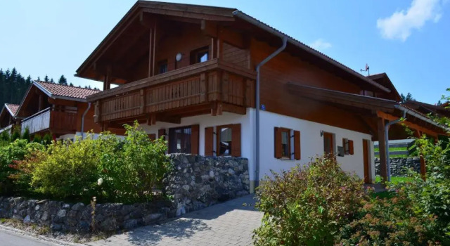 Feriendorf Via Claudia Haus 53 Alpenrose, Varaa Hotelli Hotellit Baijeri pysäköinnillä, Pysäköinti