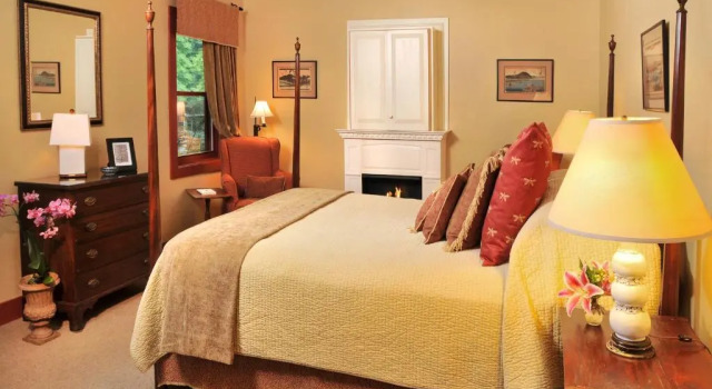 Номер Standard 1795 Acorn Inn Bed and Breakfast