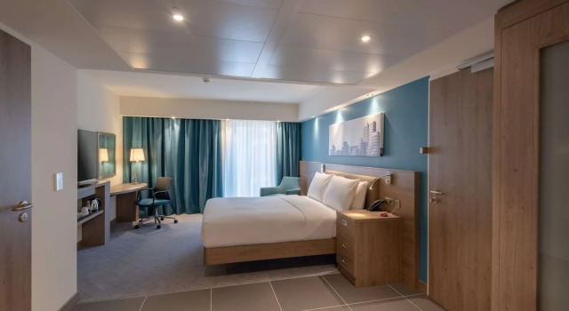 Двухместный номер Accessible Classic Hampton by Hilton Düsseldorf City Centre