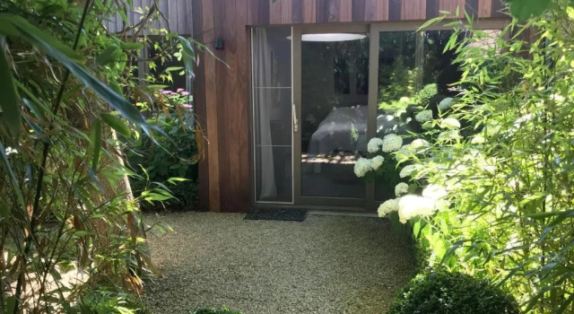 Студия B&B De Tuinkamer