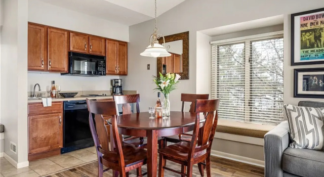 The Shores Lake Views Condo Unit 5577, Book Lejlighed Acme Michigan