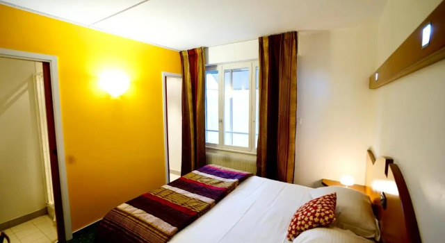 Одноместный номер Economy Logis Hôtel Relais de Vincey