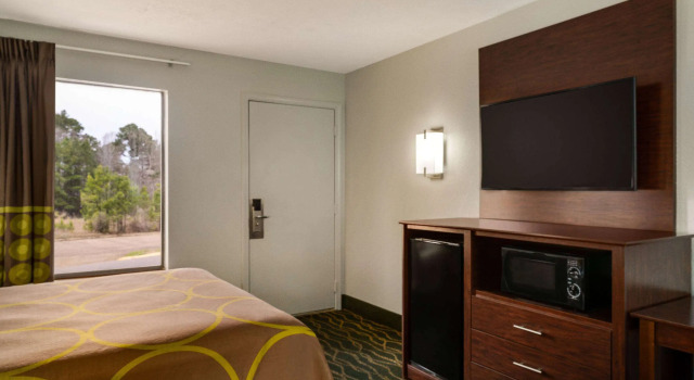 Super 8 by Wyndham Pearl/Jackson/East, Buchen Sie Hotel Pearl Mississippi