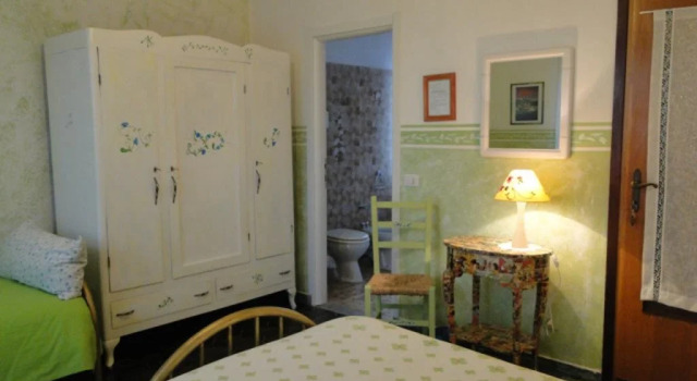 B&B Caslett, Prenota Bed & breakfast Villa Guardia Lombardia