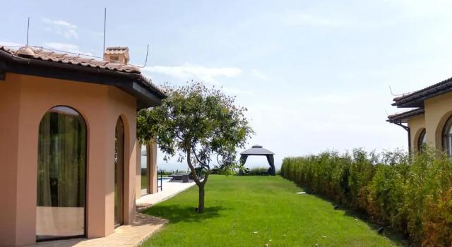 Вилла Luxury 4-bedroom Villa in Black Sea Rama Resort by Flat Mаnager
