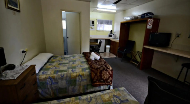 Gold City Motel, Book Motel Hotels in Charters Towers with Parking, Parking