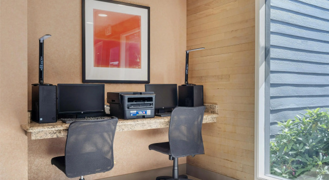 Best Western Plus Oak Harbor Hotel & Conference Center