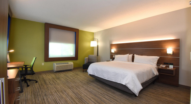 Holiday Inn Express, Book Hotel Pinehurst North Carolina