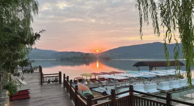 Shanjian Ge Farmstay (Nanbei Lake), Prenota Hotel Hotel a Jiaxing con parcheggio, Parcheggio
