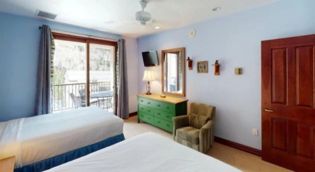 Cascade Village 2 Bedroom Condo, Mere Steps to Chair Lift With Pool and Hot Tubs, Забронировать Апартаменты/квартира Отели Вейл с парковкой, Парковка