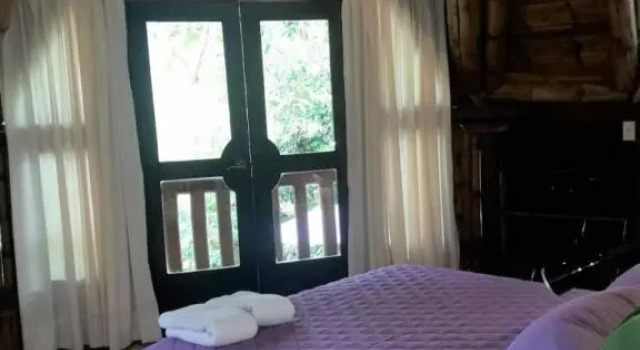 Люкс Sacha Urco Lodge -Private Cloud Forest Reserve in Mindo- Lugar remoto- 4x4 recommended