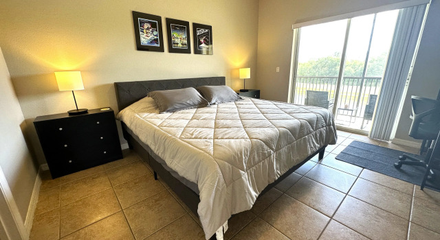 Only 10 Minutes from Disney 3Bd Family Home (2761), Kissimmee, US
