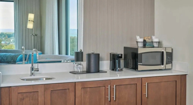 Suite Courtyard by Marriott Petoskey at Victories Square