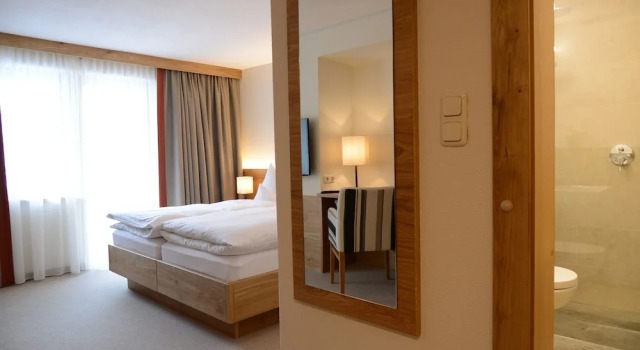 Номер Comfort "Quality Hosts Arlberg Hotel Garni Mössmer"
