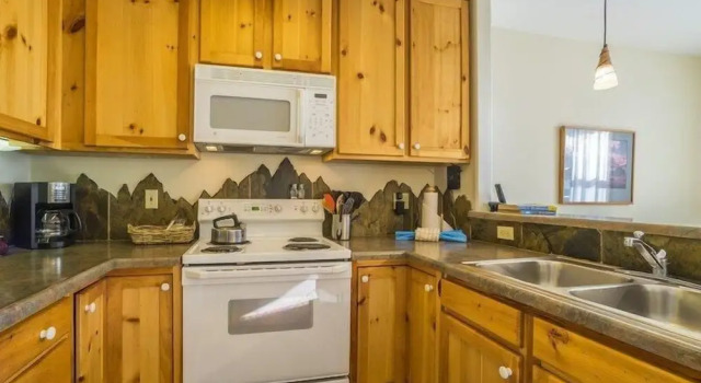 Апартаменты Snake River Village 2 Bedroom Apartment by Key to the Rockies