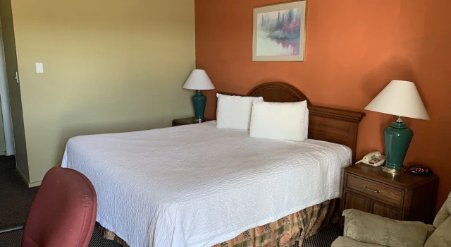 Americas Best Value Inn, Buchen Sie Hotel Dodge City Kansas