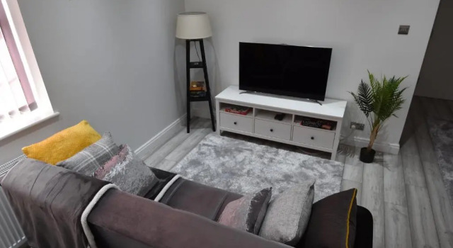 Cozy! 2-bedroom Exclusive Apartment near Bristol City Centre Easton Speedwell sleeps upto 6, Varaa Huoneisto Asunnot kohteessa Merseyside, Huoneisto
