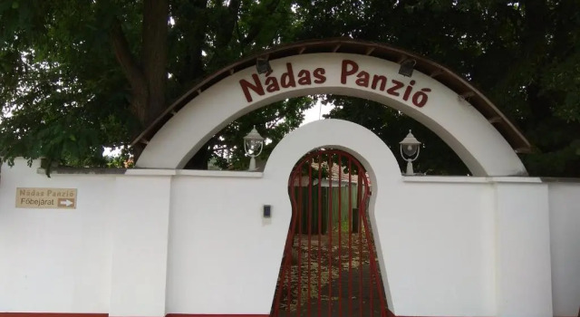 Nádas Panzió, Забронировать Отель Отели Lake Tisza с бассейном, Бассейн
