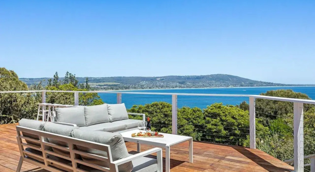 The Peak of Mt Martha World Class Views, Book Vacation Home Melbourne 