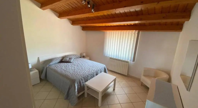Коттедж с 2 комнатами Loft incantevole con idromassaggio esterno privato