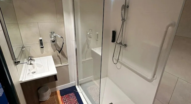 Двухместный номер B&B HOTEL Saint-Pierre-en-Faucigny Bonneville