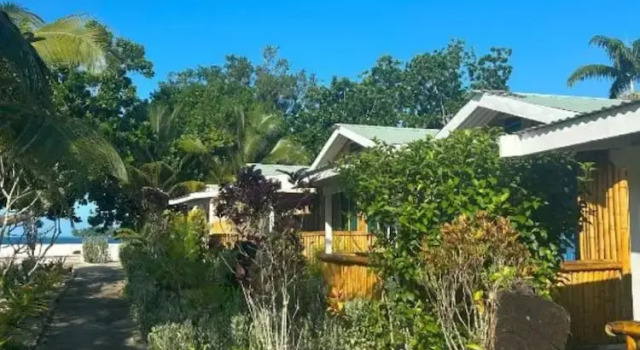 Двухместный номер Standard с видом на сад Garden Reef Bungalows